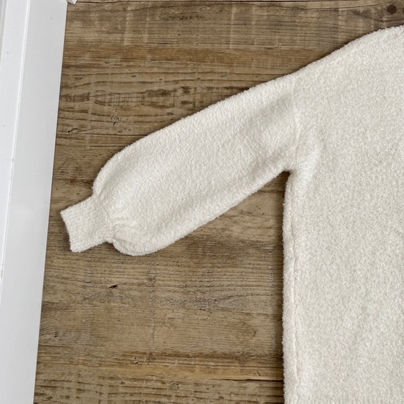 Oversized Button Up Cardigan - Picture 7 of 8